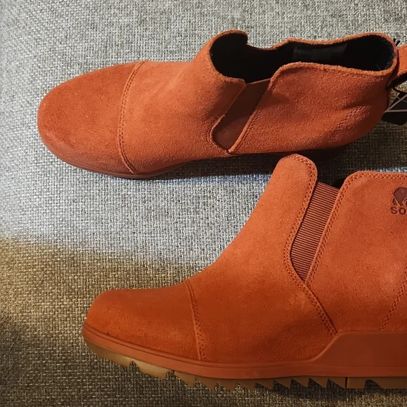 Sorel Evie Pull On Suede Booties - Picture 7 of 8